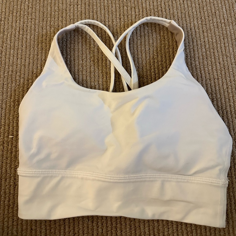 White lululemon sports bra